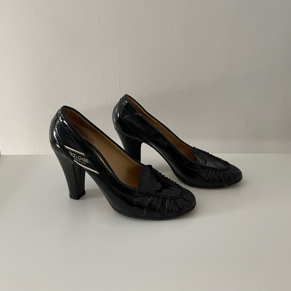 Dolce & Gabbana Black Closed Toe Heels